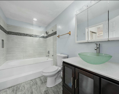 4012 Palm Bay Circle - Photo Thumbnail 7