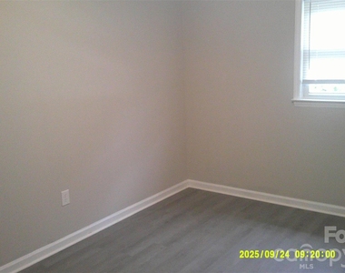 1338 7th Avenue Sw - Photo Thumbnail 6
