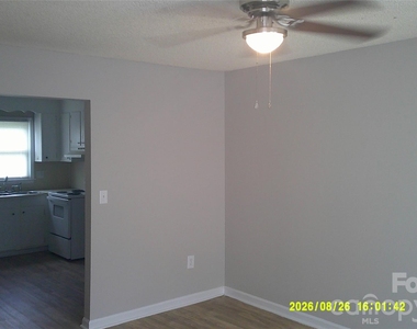 1338 7th Avenue Sw - Photo Thumbnail 3