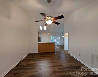 106 Aljen Court - Photo Thumbnail 4