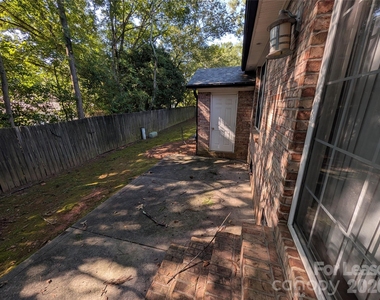 106 Aljen Court - Photo Thumbnail 18