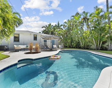 721 Dobbins Street - Photo Thumbnail 16
