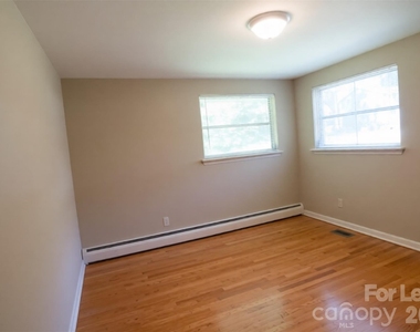 736 12th Avenue Nw - Photo Thumbnail 9