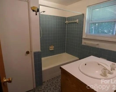 736 12th Avenue Nw - Photo Thumbnail 12