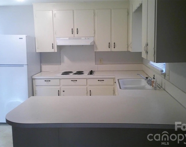736 12th Avenue Nw - Photo Thumbnail 5