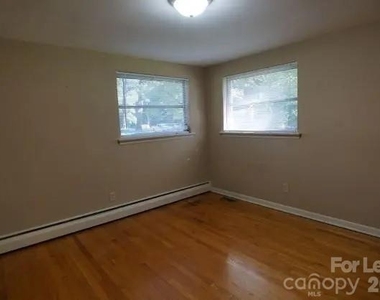 736 12th Avenue Nw - Photo Thumbnail 10