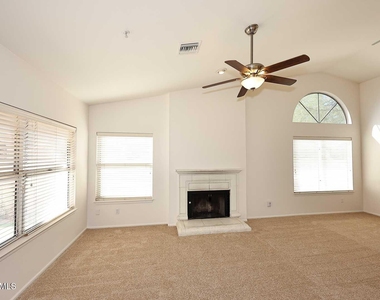 9107 E Kimberly Way - Photo Thumbnail 5