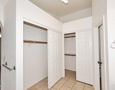9107 E Kimberly Way - Photo Thumbnail 22