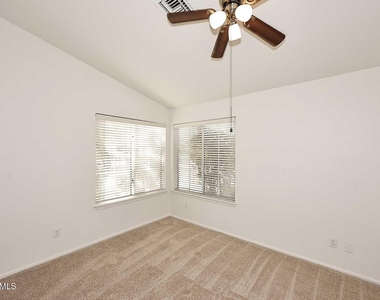 9107 E Kimberly Way - Photo Thumbnail 16