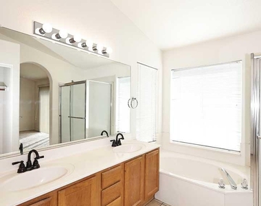 9107 E Kimberly Way - Photo Thumbnail 24