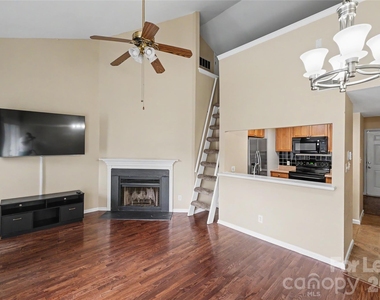 244 S Cedar Street - Photo Thumbnail 7
