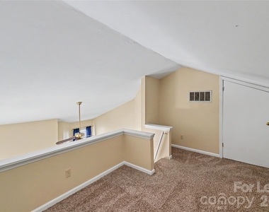 244 S Cedar Street - Photo Thumbnail 18