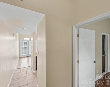 244 S Cedar Street - Photo Thumbnail 13