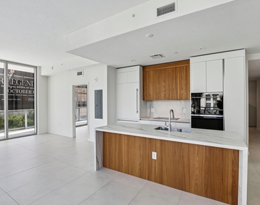 1400 Biscayne Boulevard - Photo Thumbnail 14