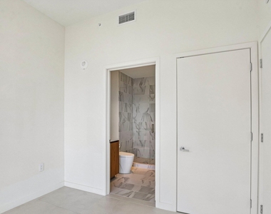 1400 Biscayne Boulevard - Photo Thumbnail 42