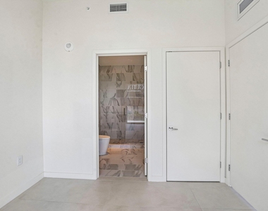1400 Biscayne Boulevard - Photo Thumbnail 43