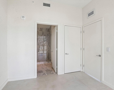 1400 Biscayne Boulevard - Photo Thumbnail 45