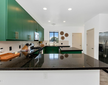7855 N 20th Glen - Photo Thumbnail 19