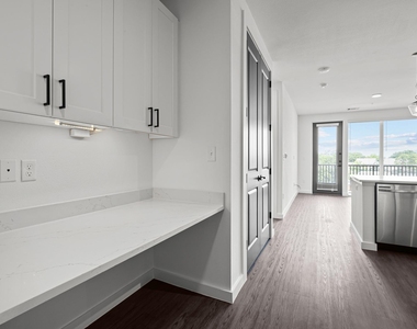 1100 N Zang Boulevard - Photo Thumbnail 15