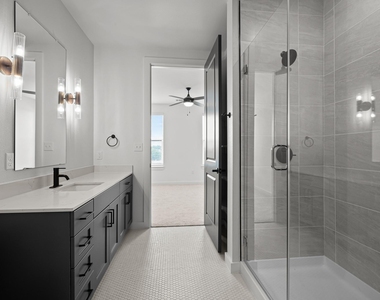 1100 N Zang Boulevard - Photo Thumbnail 17
