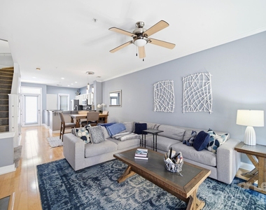 1029 Park West Drive - Photo Thumbnail 11