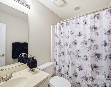 1029 Park West Drive - Photo Thumbnail 22