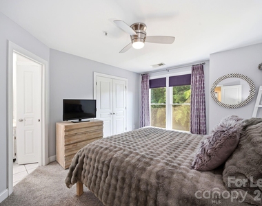 1029 Park West Drive - Photo Thumbnail 17