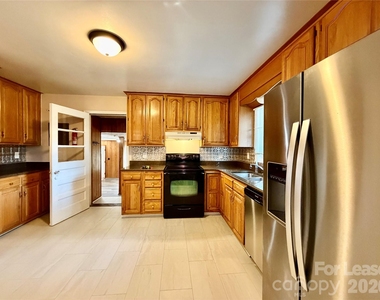 3132 Dawnshire Avenue - Photo Thumbnail 21