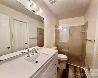 3132 Dawnshire Avenue - Photo Thumbnail 18