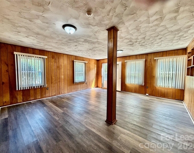 3132 Dawnshire Avenue - Photo Thumbnail 34