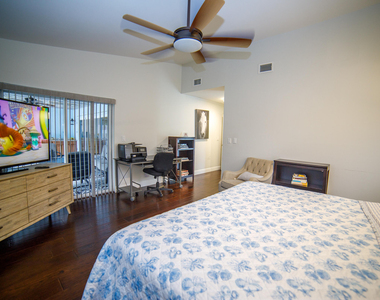 900 Cosmos Court - Photo Thumbnail 21