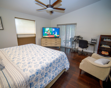 900 Cosmos Court - Photo Thumbnail 20