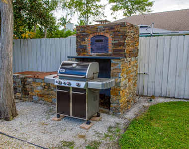 900 Cosmos Court - Photo Thumbnail 29