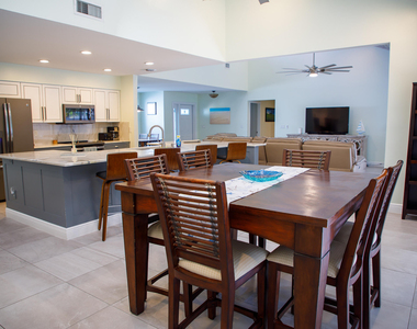 900 Cosmos Court - Photo Thumbnail 11
