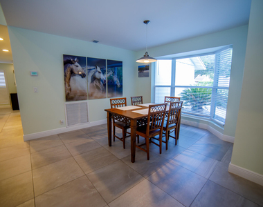 900 Cosmos Court - Photo Thumbnail 6