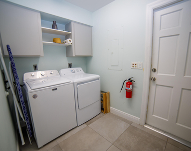 900 Cosmos Court - Photo Thumbnail 14
