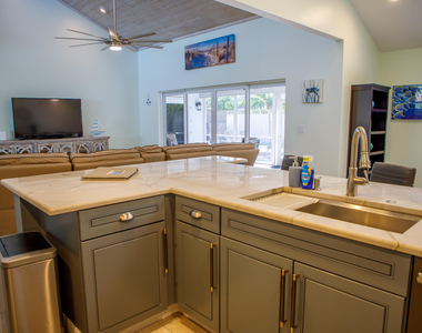 900 Cosmos Court - Photo Thumbnail 13