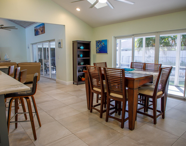 900 Cosmos Court - Photo Thumbnail 12
