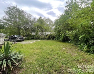 432 Flint Street - Photo Thumbnail 9