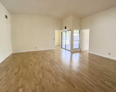 3362 Lucerne Park Drive - Photo Thumbnail 2