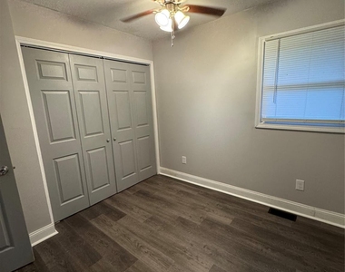 1204 Borders Road - Photo Thumbnail 6