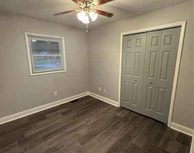 1204 Borders Road - Photo Thumbnail 7