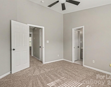 224 Ross Moore Avenue - Photo Thumbnail 18
