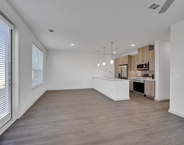 10030 Garland Road - Photo Thumbnail 9