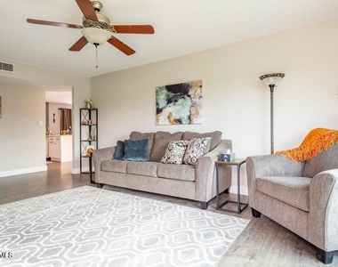 2430 E Hermosa Drive - Photo Thumbnail 2
