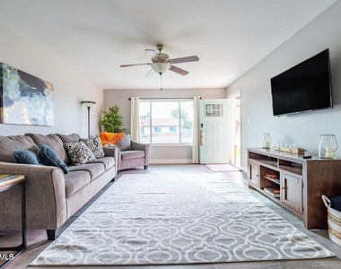 2430 E Hermosa Drive - Photo Thumbnail 3