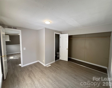 306 Huffstetler Road - Photo Thumbnail 6