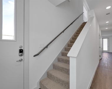 10030 Garland Road - Photo Thumbnail 3