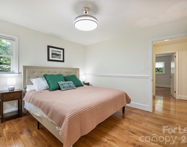 2027 Wensley Drive - Photo Thumbnail 9