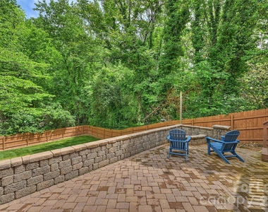 2027 Wensley Drive - Photo Thumbnail 21